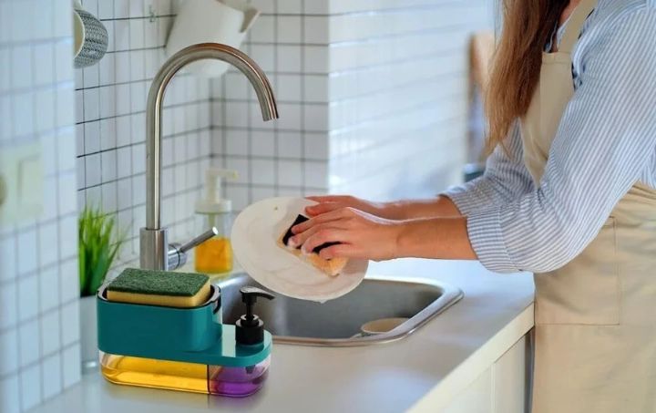Plastic 3 in 1 soap pump dispenser kitchen bathroom (multi-color) kitchen tool