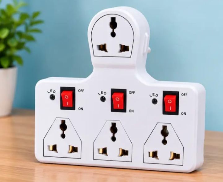 4 Socket 3 Switch Multi Plug 6A (Traveller Multi Plug)